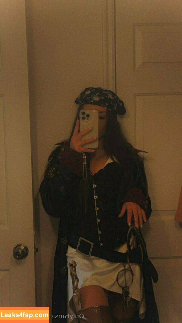 senioryear / Alexis / senioryearnetflix leaked photo photo #1109