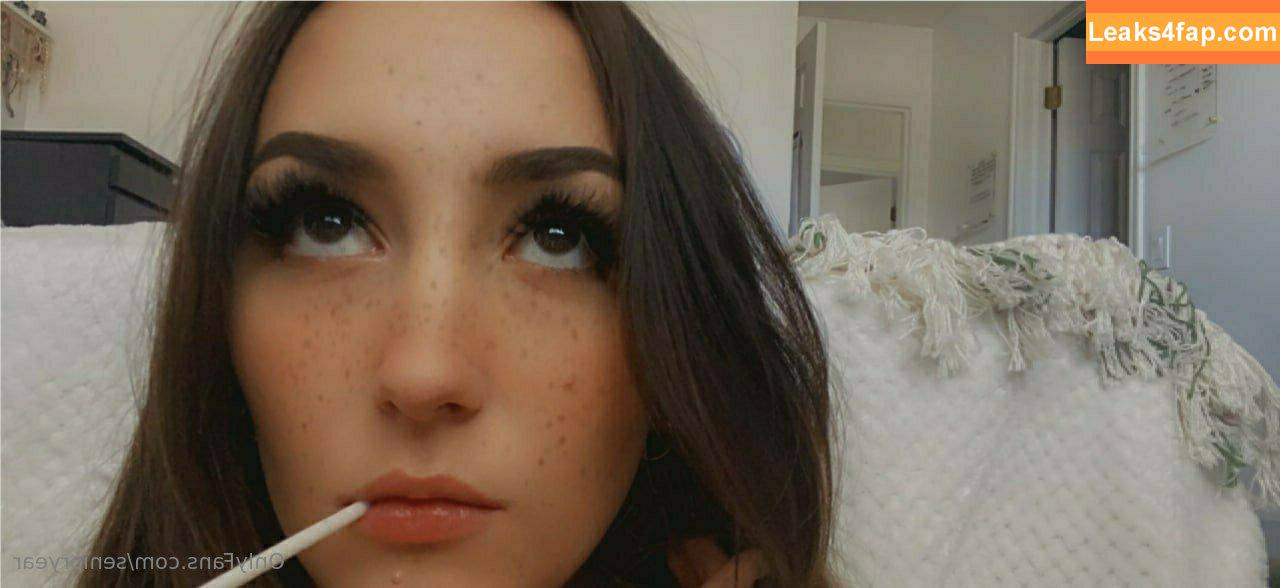 senioryear / Alexis / senioryearnetflix leaked photo photo #1146