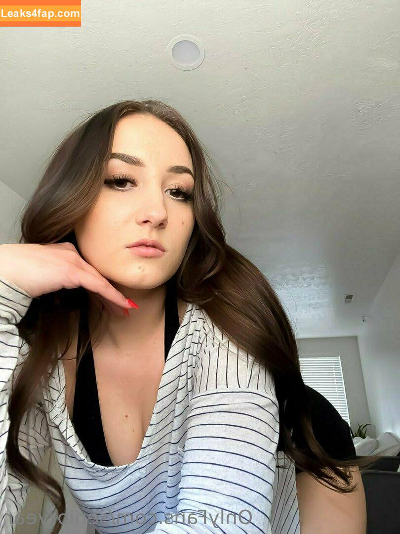 senioryear / Alexis / senioryearnetflix leaked photo photo #1329