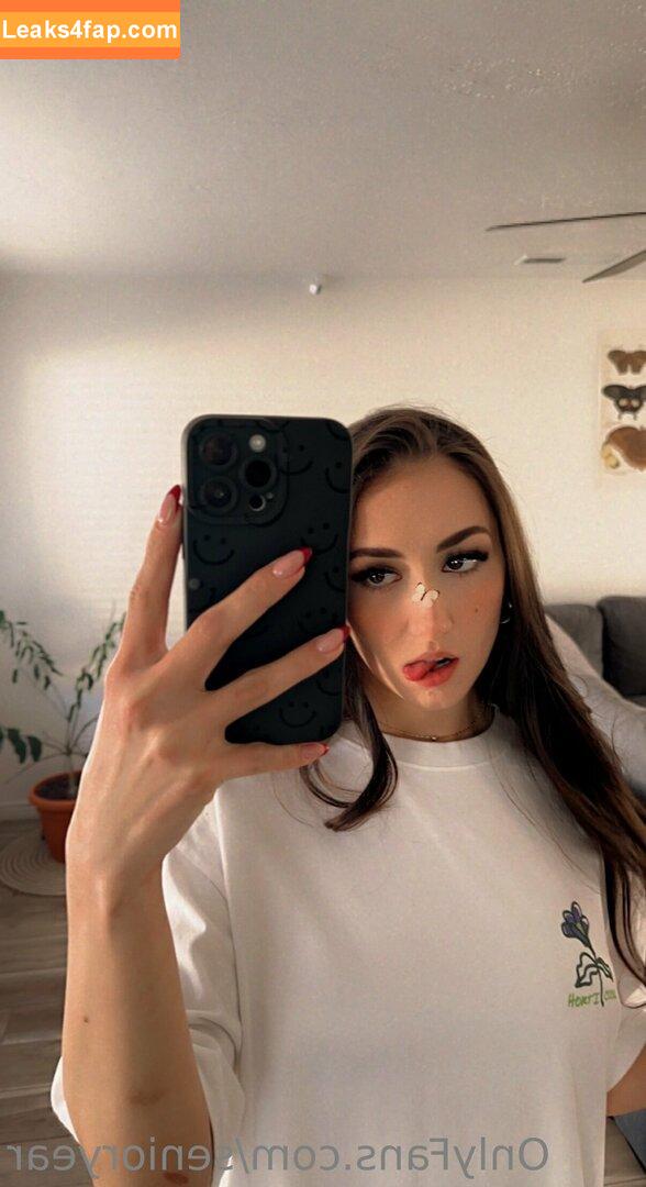 senioryear / Alexis / senioryearnetflix leaked photo photo #1352