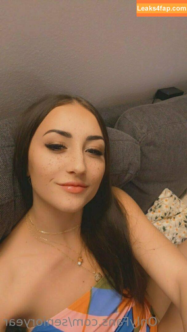 senioryear / Alexis / senioryearnetflix leaked photo photo #1405