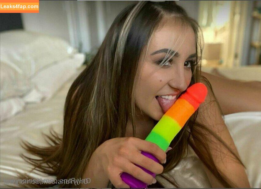 senioryear / Alexis / senioryearnetflix leaked photo photo #1635