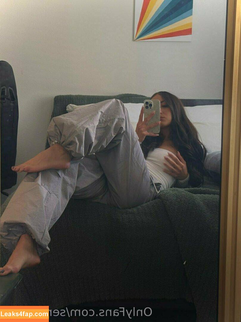 senioryear / Alexis / senioryearnetflix leaked photo photo #1636
