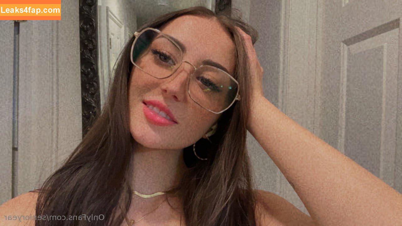 senioryear / Alexis / senioryearnetflix слитое фото фото #1661