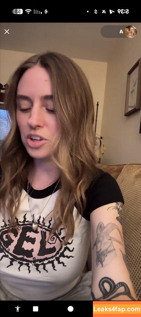 SensitiveCashew / sensitive.cashew leaked photo photo #0024