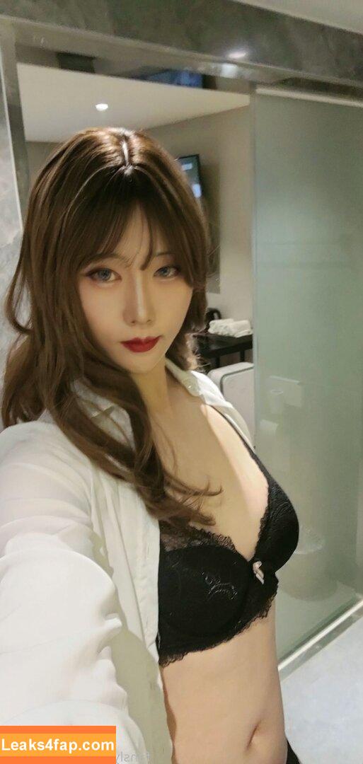 Seoara0909 / crossdresser_seoara leaked photo photo #0046