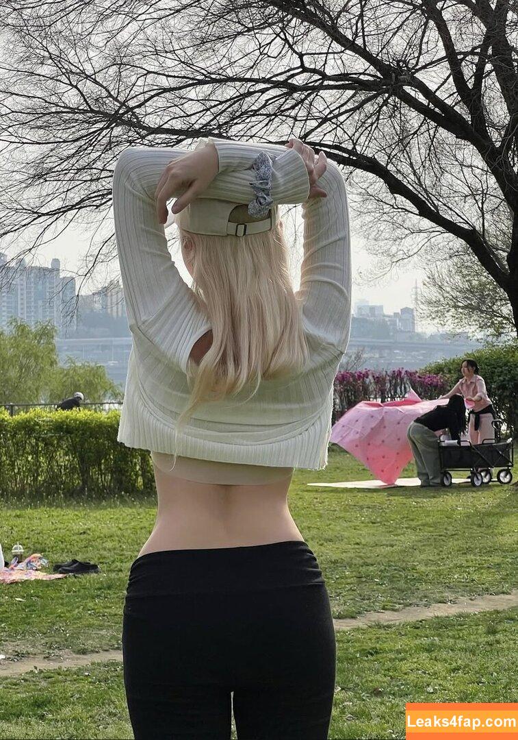 seon_h_e /  leaked photo photo #0055