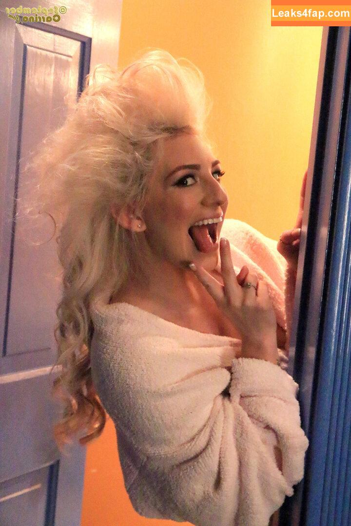 September Carrino / septembercarrio / theseptembercarrino слитое фото фото #0691