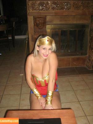 September Carrino photo #1462