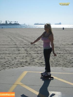 September Carrino photo #1542