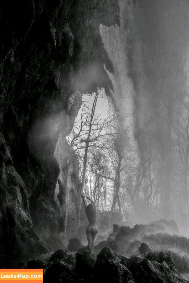 Serena Jung / iam.serenas leaked photo photo #0040