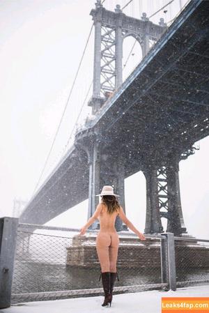 Serena Jung photo #0029