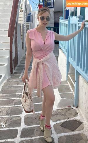 Serena Skybourne photo #0049