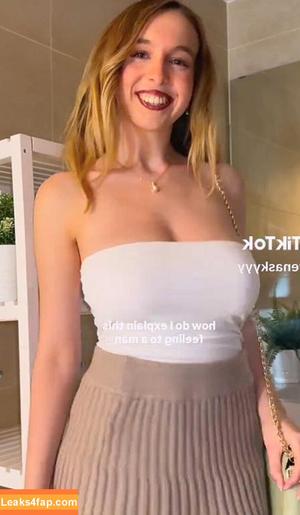 Serena Skybourne фото #0056