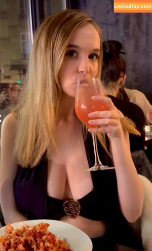 Serena Skybourne фото #0058