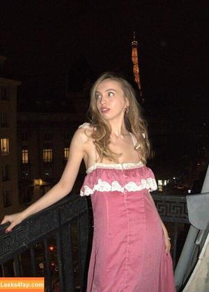 Serena Skybourne photo #0135