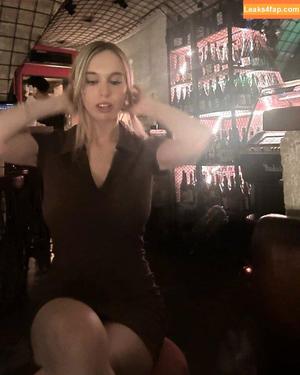 Serena Skybourne photo #0155