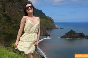 Serena Wood photo #0168