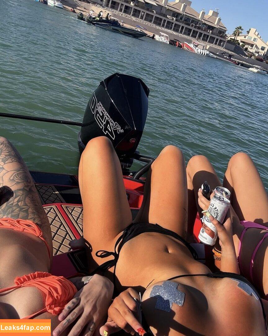 serenitijade / kokobabie leaked photo photo #0013