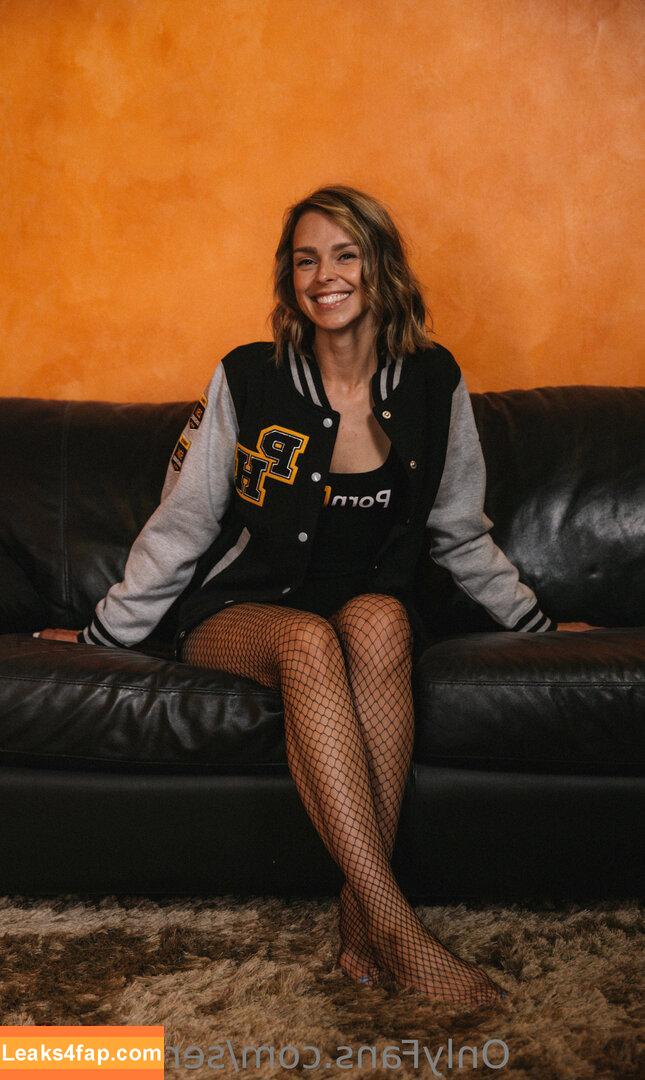 Serenity Cox / Hotwife / serenitycox / serenitycoxto leaked photo photo #0306