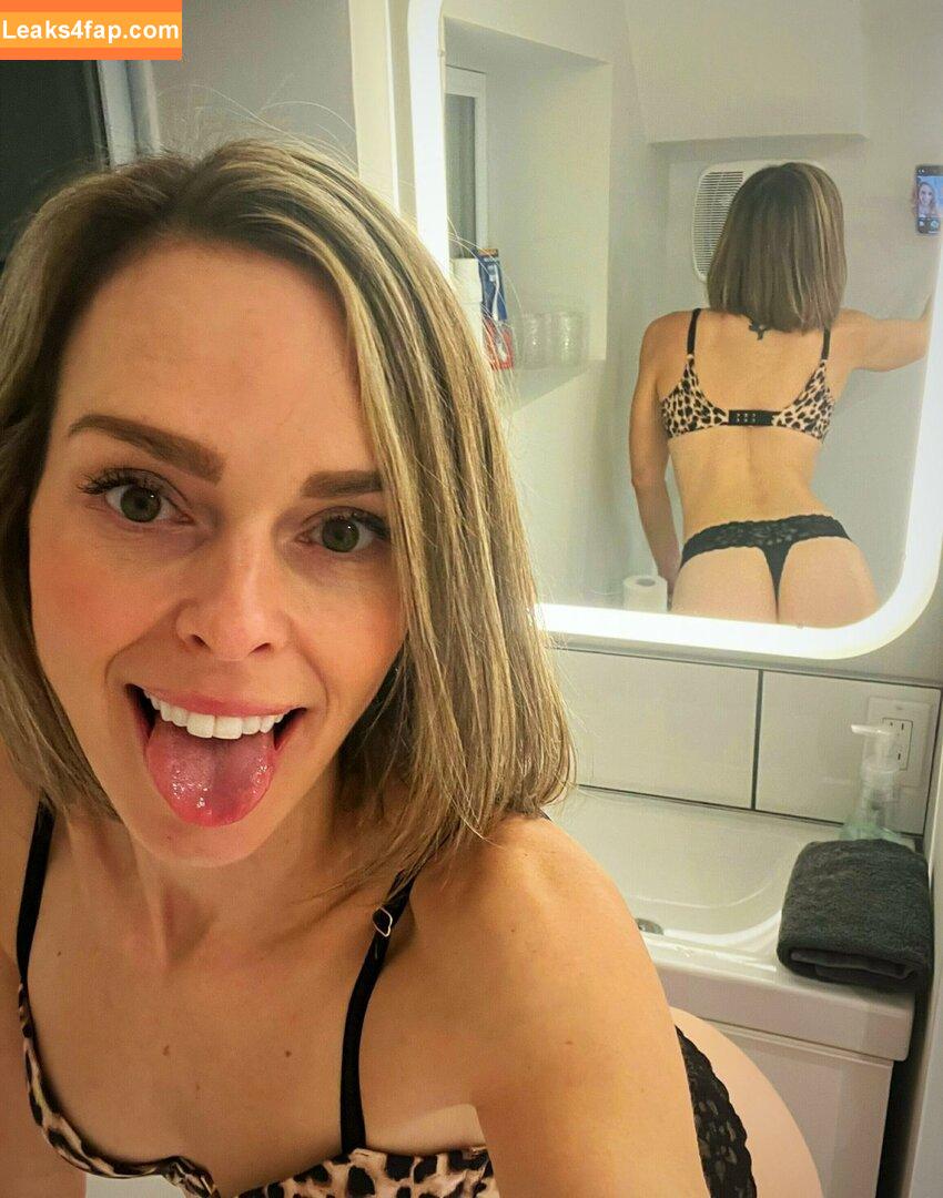 Serenity Cox / Hotwife / serenitycox / serenitycoxto leaked photo photo #0376