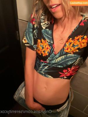 Serenity Cox photo #0144