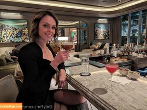 Serenity Cox photo #0330