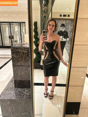 Serenity Cox photo #0452