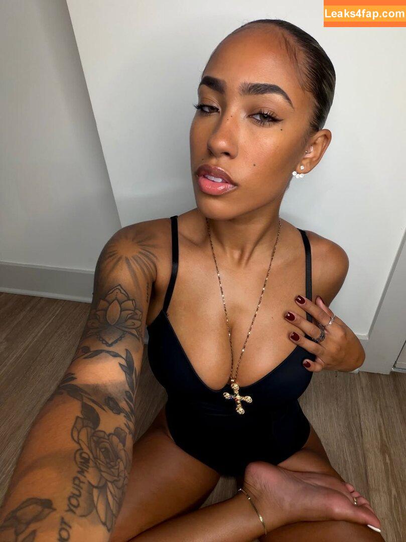 Serenity Grace / Nenee.xo / yoko1525 leaked photo photo #0012