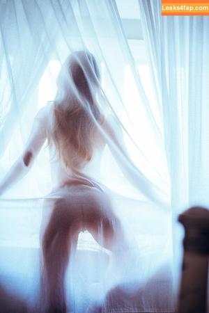 Serenitymodel photo #0123