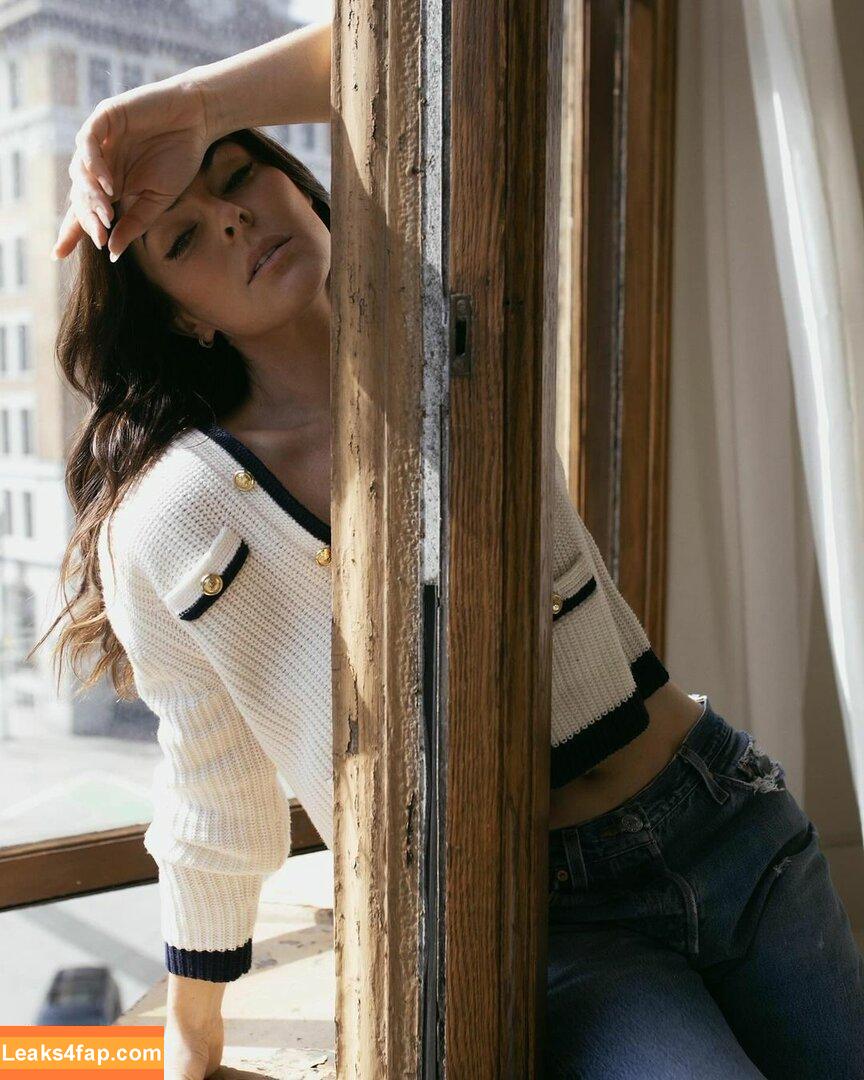Serinda Swan / serindaswan leaked photo photo #0331