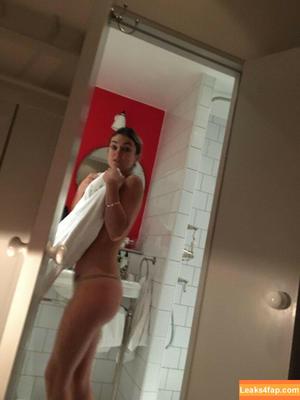 Serinda Swan photo #0009