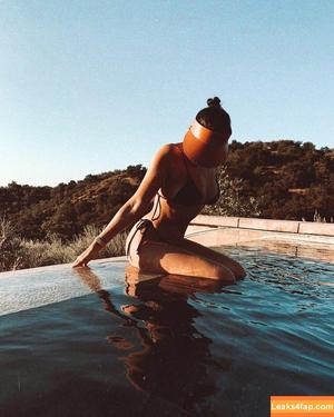 Serinda Swan photo #0026