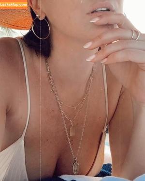 Serinda Swan photo #0028