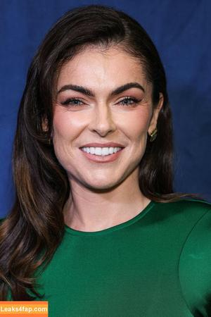 Serinda Swan фото #0112