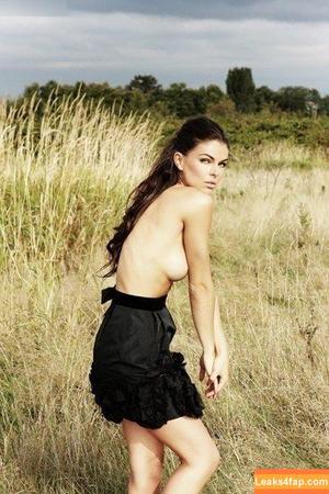 Serinda Swan фото #0183