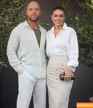 Serinda Swan фото #0509