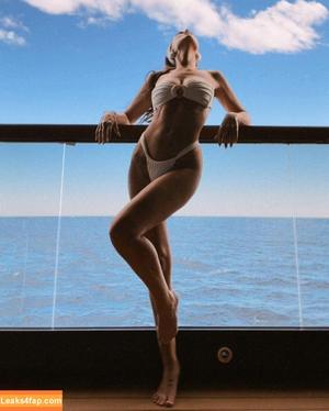 Serinda Swan фото #0514