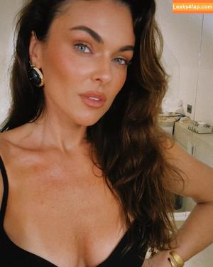 Serinda Swan фото #0538