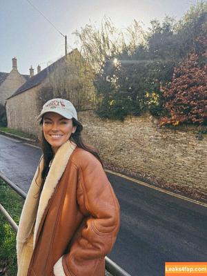 Serinda Swan фото #0558