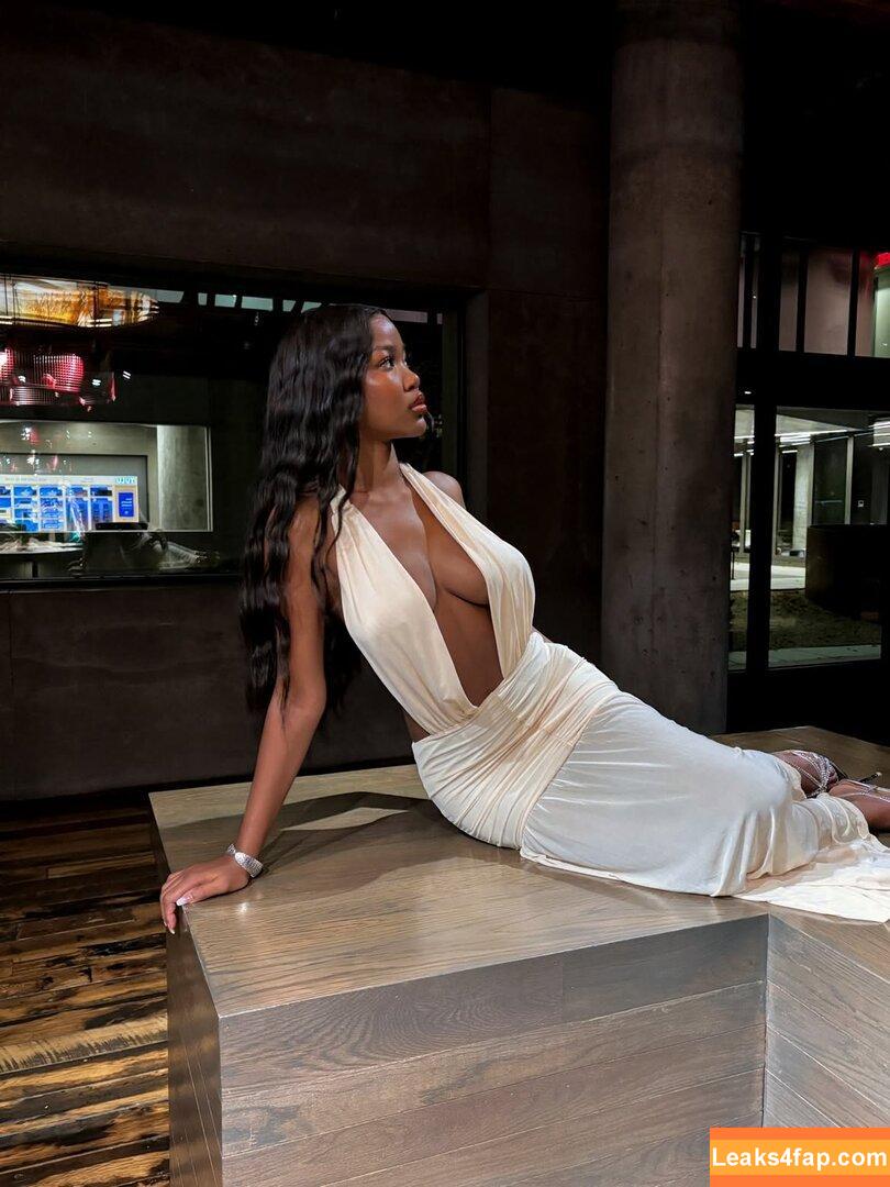 Sevahsevah /  leaked photo photo #0085