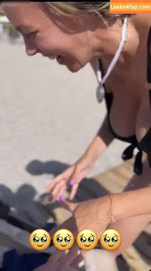 Sexy Julia photo #0119