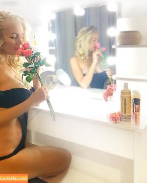 Sexy Julia photo #0158