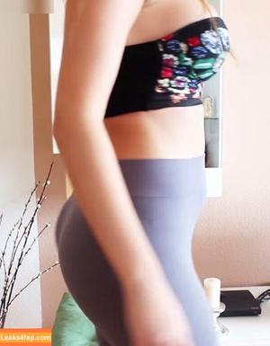 Sexy Julia photo #0290