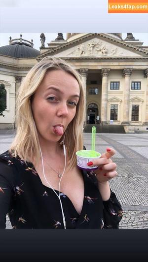 Sexy Julia photo #0303