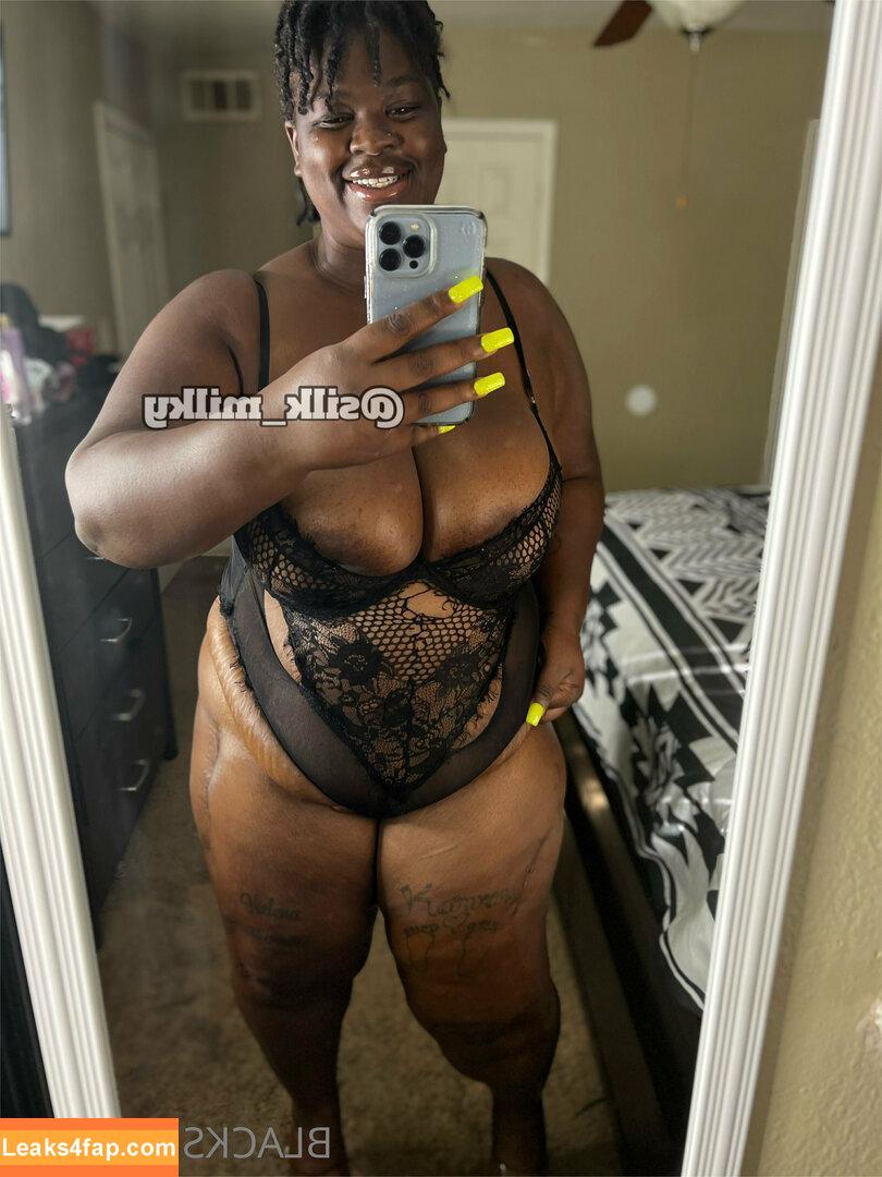 sexyblacksilkp1 / sexyassredbone1 leaked photo photo #0026