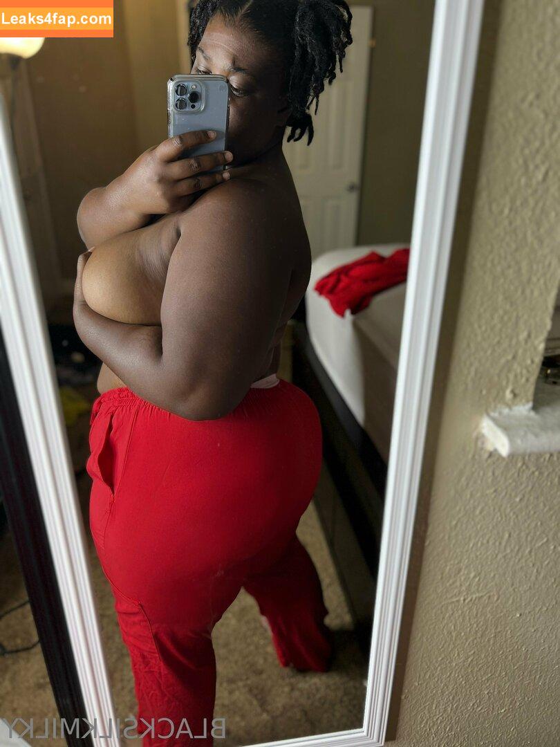 sexyblacksilkp1 / sexyassredbone1 leaked photo photo #0037