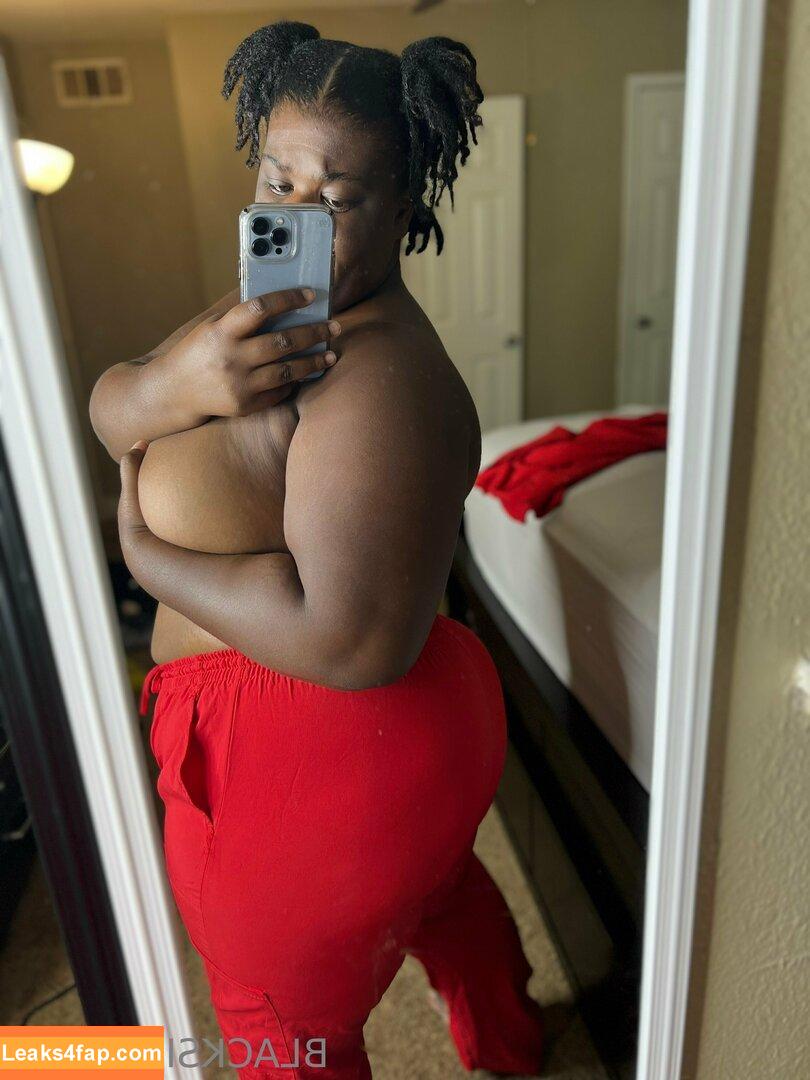 sexyblacksilkp1 / sexyassredbone1 leaked photo photo #0039