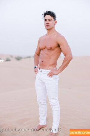 sexydoctorg photo #0004
