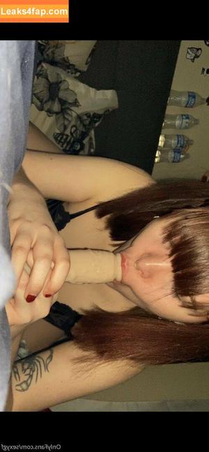 sexygf photo #0212